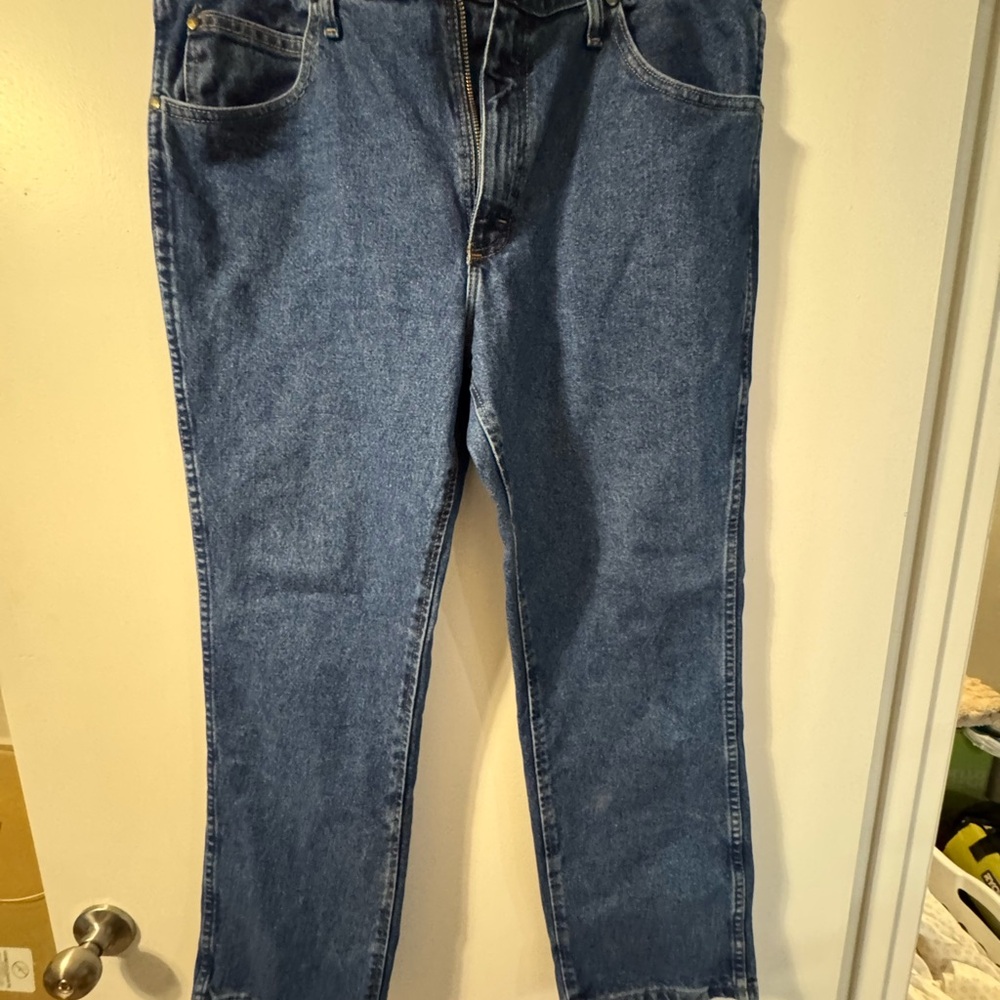 Men’s Wrangler Blue Jeans